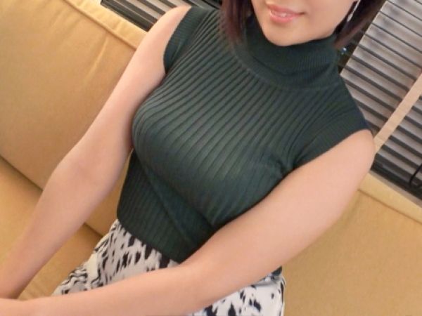 【セックスレス人妻の逆襲】33歳美ボディ奥様、欲求不満を他人棒で解消！溜め込んだ性欲が爆発、雌顔で痙攣アクメ連発♡ 旦那じゃ満足できない人妻の淫乱セックス！