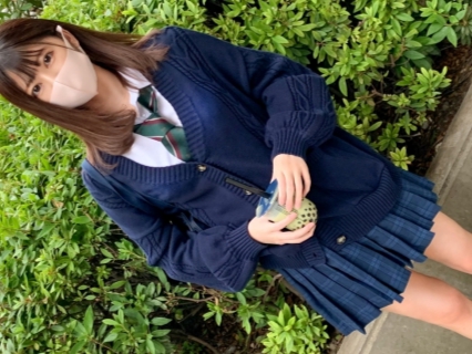 【制服美少女のガン突きセックス】『気持ち良すぎる…』激カワJKがギンギンの肉棒で激しく突かれ、エチエチなオマンコがトロトロに！制服姿がエロ可愛い美少女の膣内に、濃厚な精子をたっぷり注入！たまらない快感に悶える姿は必見！♡