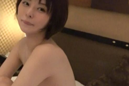 【微乳お姉さんの逆エロ】『気持ち良すぎる…』ハメ撮りで本気モード！微乳だけど超敏感なボディがヤバい♥ 濃厚セックスでイキまくる姿が最高にエロい！