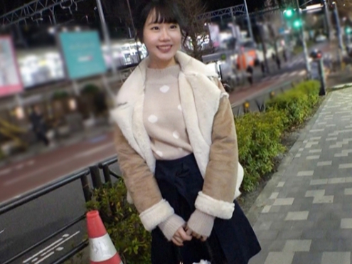 【控えめ美乳の敏感娘】『あっ…そこダメぇ…』そそる小さめおっぱいの女の子がピストン攻撃で絶叫！敏感マンコの奥まで激しく突かれて、イキまくりでエロかわいい！♡