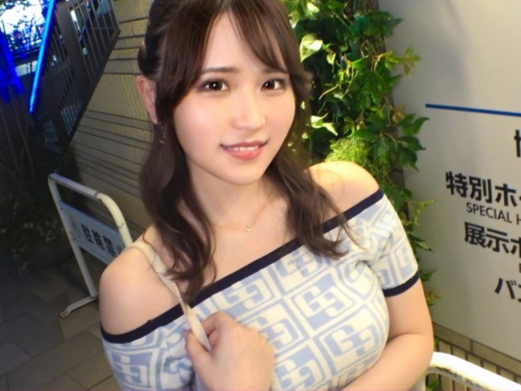 【美尻美少女】『あっ…そこダメぇ…』プリッと上がった美尻が超セクシーな女の子！手マンで愛液垂れ流し、敏感なカラダを激しく突かれて悶絶！！華奢なボディが男根に貫かれ、感じまくる姿がたまらない！！