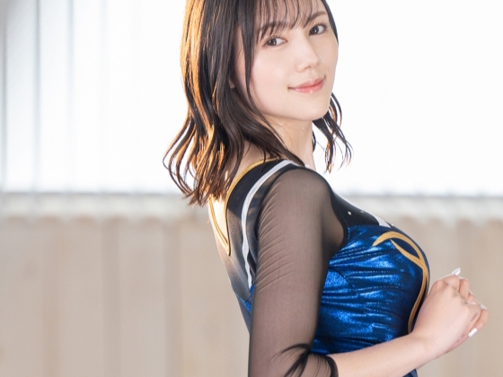 【スポーツコスで激エロ】おっぱい揺らして激しいセックス！汗だくでおマンコを突かれ、感じまくる姿がたまらない♡スポーツコスが似合いすぎる美女の淫乱プレイに興奮必至！