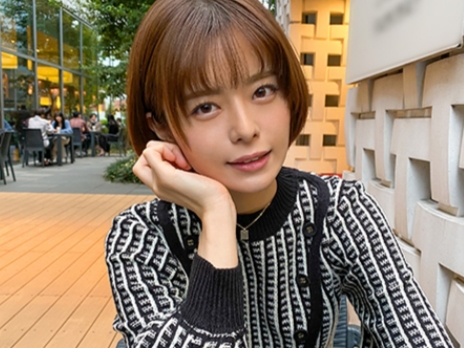 【無毛ちっぱいお姉さん】『感じちゃう…』ツルツルま○こを激ピストン！敏感ボディが痙攣しまくり、ねっとりエッチな喘ぎ声が止まらない！！♡