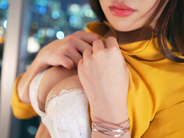 【美巨乳素人】『AVで美しくなりたい…』スタイル抜群の美女が憧れのAV出演で大胆に変身！鬼ピストンで激しく突かれ、淫らに喘ぎながらイキまくる！濃密なSEXで本気の表情を見せる姿が超エロい！♥︎