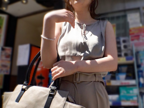 【借金妻の性欲爆発】『もう我慢できない…』セックスレス人妻が旦那の借金返済のためAV出演！久々のエッチに火がついちゃった奥さんが激しく求めてくる！溜まりに溜まった性欲をぶつけるように乱れまくる！