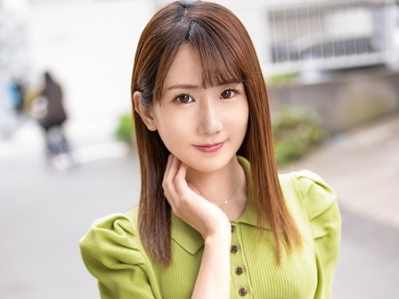 【エステティシャンの本気セックス】『お客様、こんなのダメです…』細身でセクシーなエステ嬢が素人男性と自宅で密会♡バックから激しく突かれて感じまくり！最後は顔にぶっかけられて大興奮！！