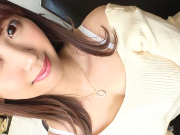 【清楚系ビッチのギャップに悶絶】『もっと激しく…』清純そうな見た目とは裏腹に、マンコは超敏感！ガチピストンで感じまくる美乳お姉さんの淫乱っぷりがヤバい！！