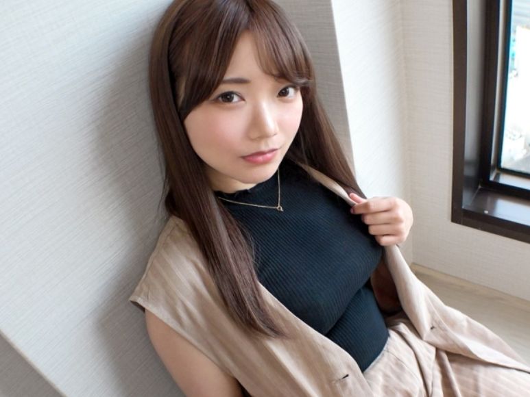 【仕事帰りの美人事務員】ムレムレおま○こ丸出しで大興奮！ナンパした美人さんが手マンでびちゃびちゃに！普段は真面目な彼女が、エッチな姿で乱れまくる！ｗ