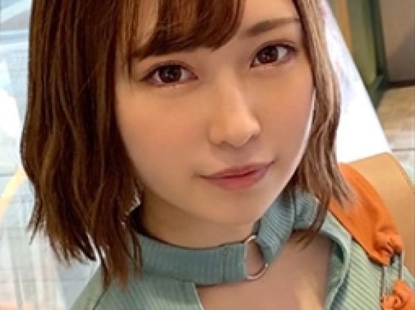 【18歳スレンダー美少女】洋菓子店で働くウブな娘がカメラの前で大胆に！ご無沙汰マ○コは超敏感♡恥じらいながらも感じまくる生ハメSEX！！